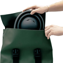 Load image into Gallery viewer, CLOSCA. Foldable helmet for bicycle and electric scooter. BLACK AND SILVER SIZE LARGE