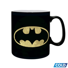 Load image into Gallery viewer, DC COMICS Mug Heat Change Batman the Dark Knight. COLLECTABLES
