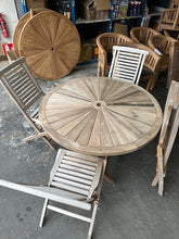 Load image into Gallery viewer, 120cm Sunshine Round Teak Folding Table &amp;4 Hampton chairs Seconds needs sanding
