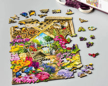 Load image into Gallery viewer, Wentworth Wooden Puzzle Bee &amp; Bee - 250 pieces
