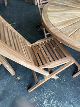 Load image into Gallery viewer, 120cm Sunshine Round Teak Folding Table and 4 Hampton chairs ( Seconds )
